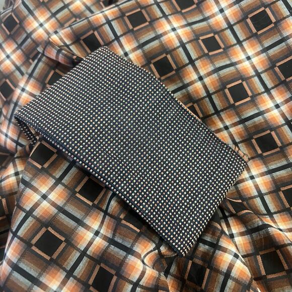 Johnston & Murphy shirt men’s Large tailored fit  geometric flip cuff button up - Picture 7 of 7